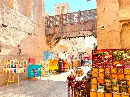 杜拜7日遊旅行團行程,參觀阿法赫蒂歷史街區
