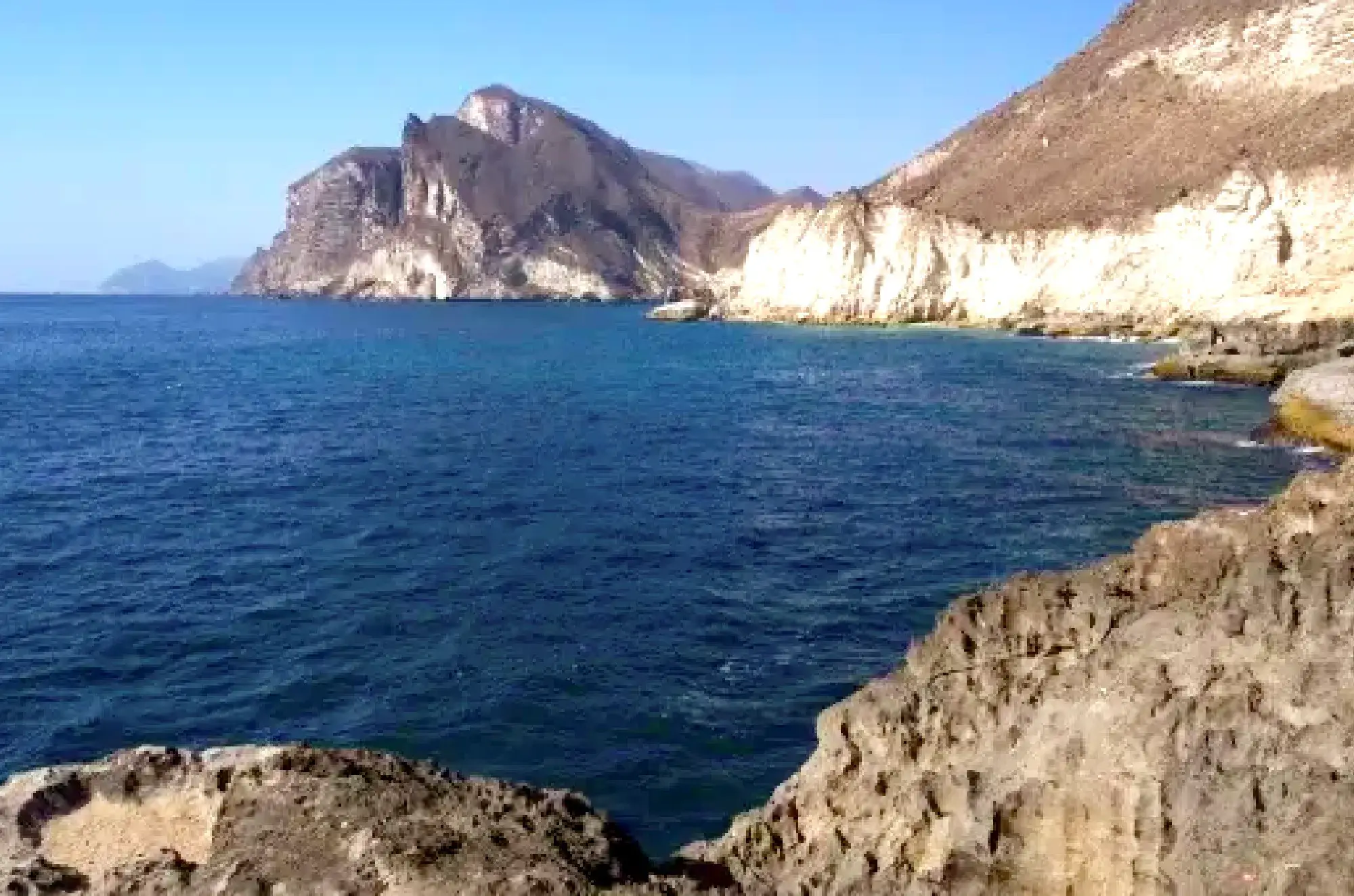 克拉拉阿曼王國旅遊行程,帶您探索馬尼夫洞穴