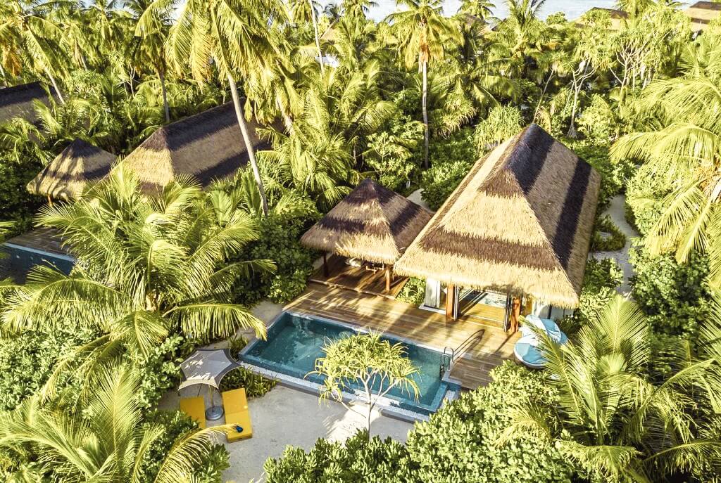 Beach-pool-villa-1