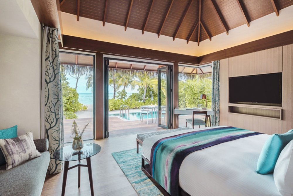 Beach-pool-villa3
