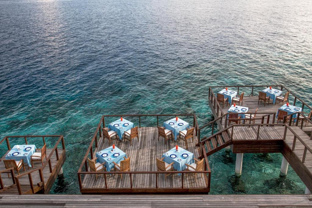 Coco Bodu Hithi-Aqua-Restaurant - Clara Travel