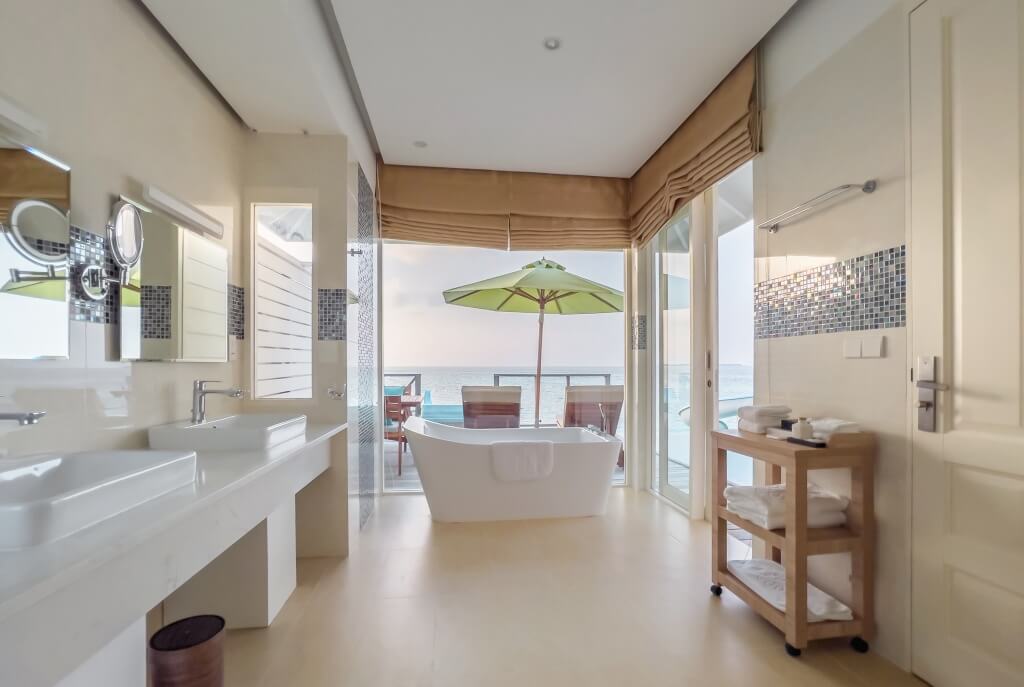 Ocean Villa wih Pool + Slide - Bathroom