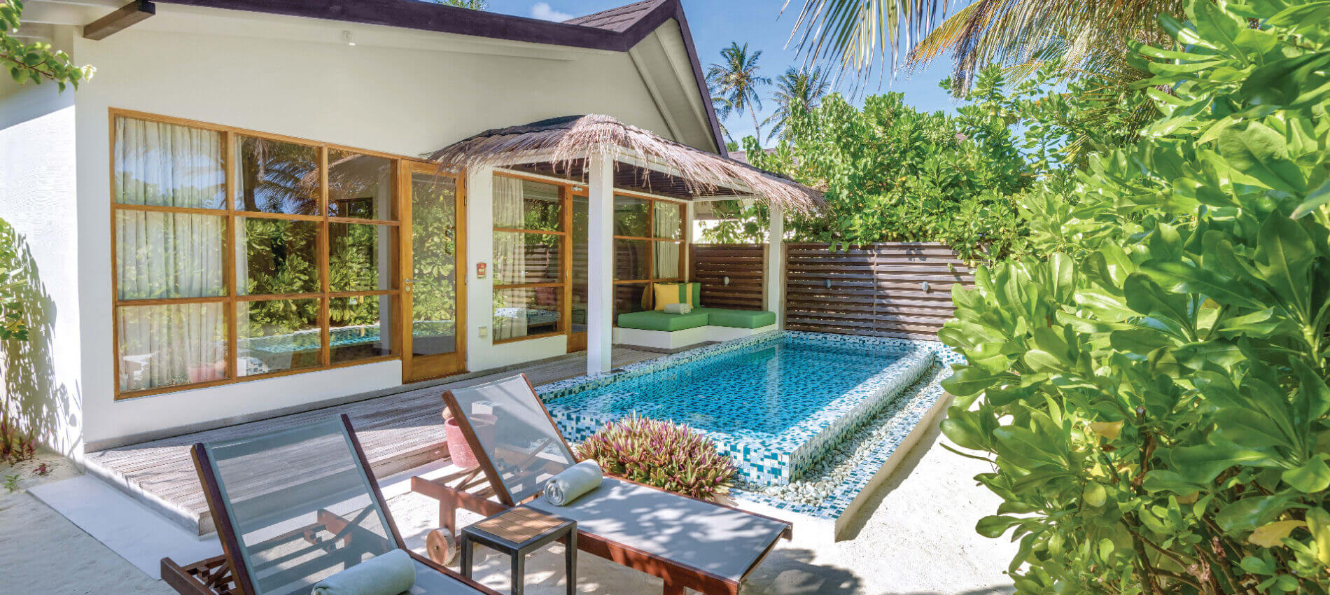 Sangeli Villas Beach pool Villla