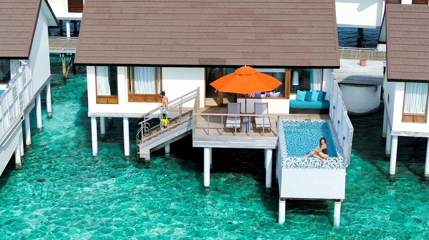Sangeli water villa with pool 水上泳池別墅外觀