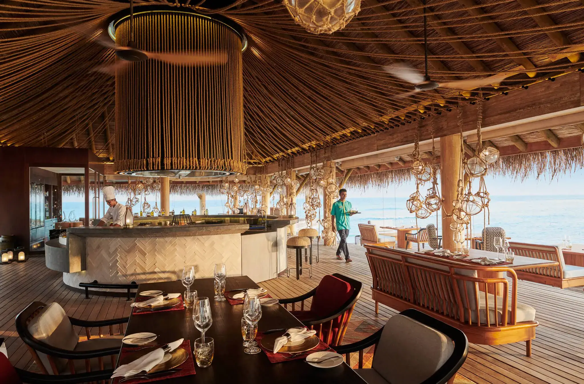 Azure-Restaurant_Fairmont-Maldives
