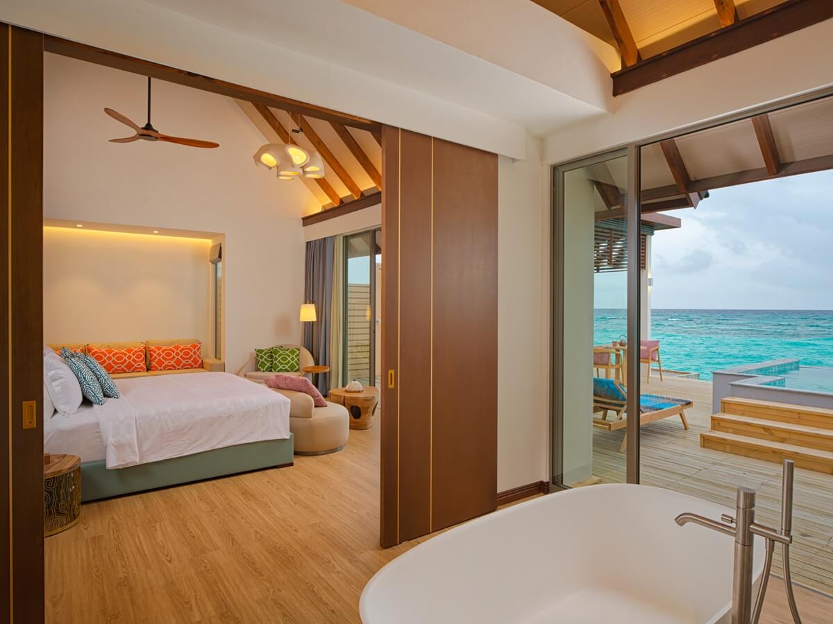 meyyafushi water pool villa