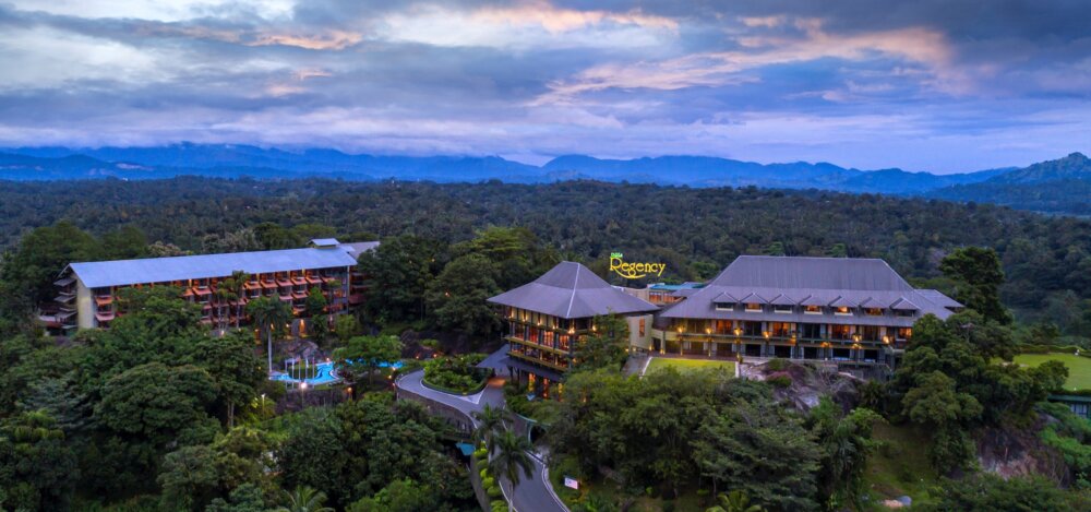 EARLS REGENCY
