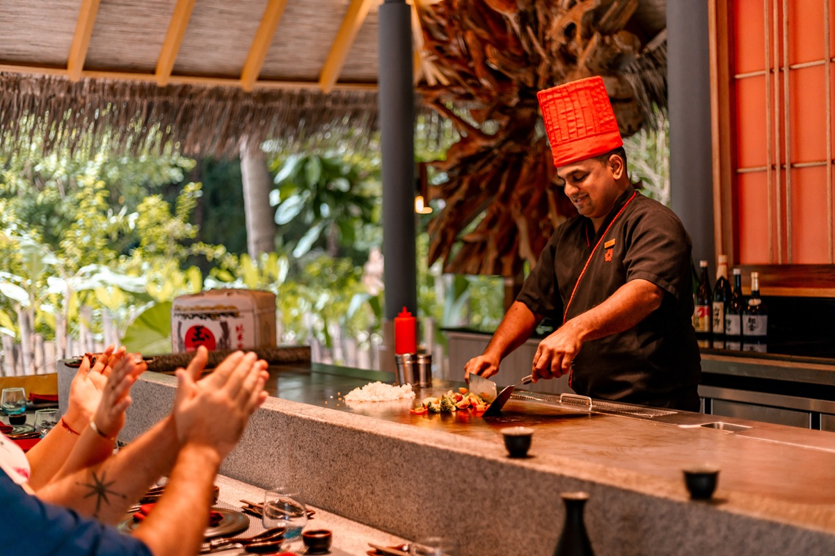 vakkaru maldives restaurant- Anguru