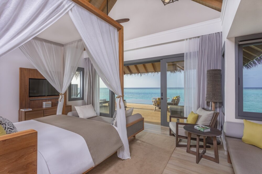 Vakkaru Maldives water pool villa